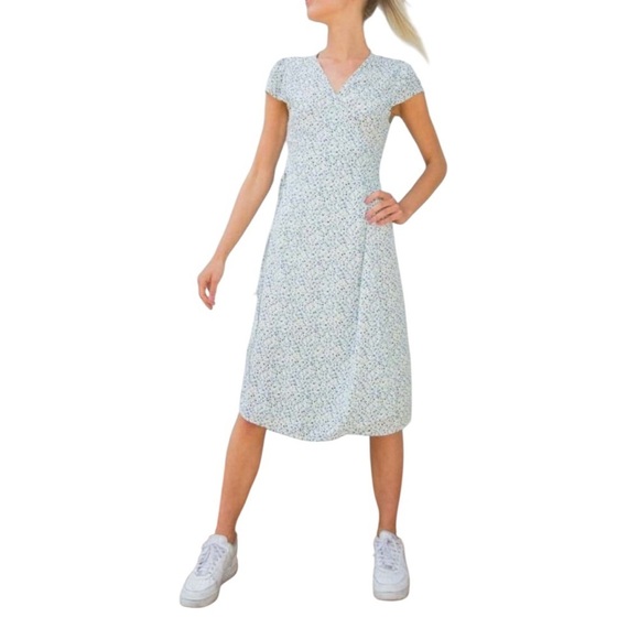 Brandy Melville Dresses & Skirts - Brandy Melville Floral Wrapped Around Side Tie Midi Dress Size 2